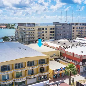https://bay-harbor-luxury-1-bedroom-apartments.comcaribbean.com