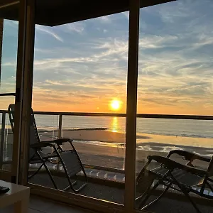 Westende Zeezicht Appartement